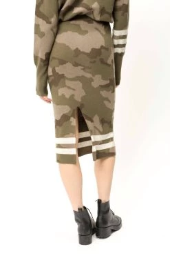 Mystree Sweater Skirt in Camo - women -Weatherproof shop e3c20a705a56462f98d88f7037fa27e1 1080x